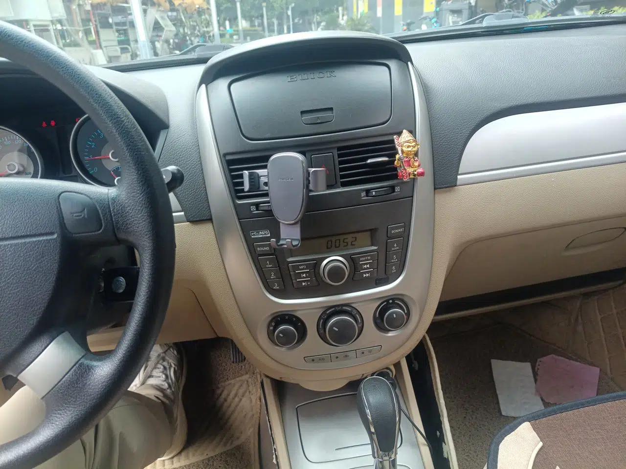Buick Excelle 2013 1.5L Automatic Classic Model — миниатюра 13