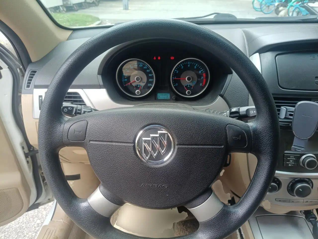 Buick Excelle 2013 1.5L Automatic Classic Model — миниатюра 10