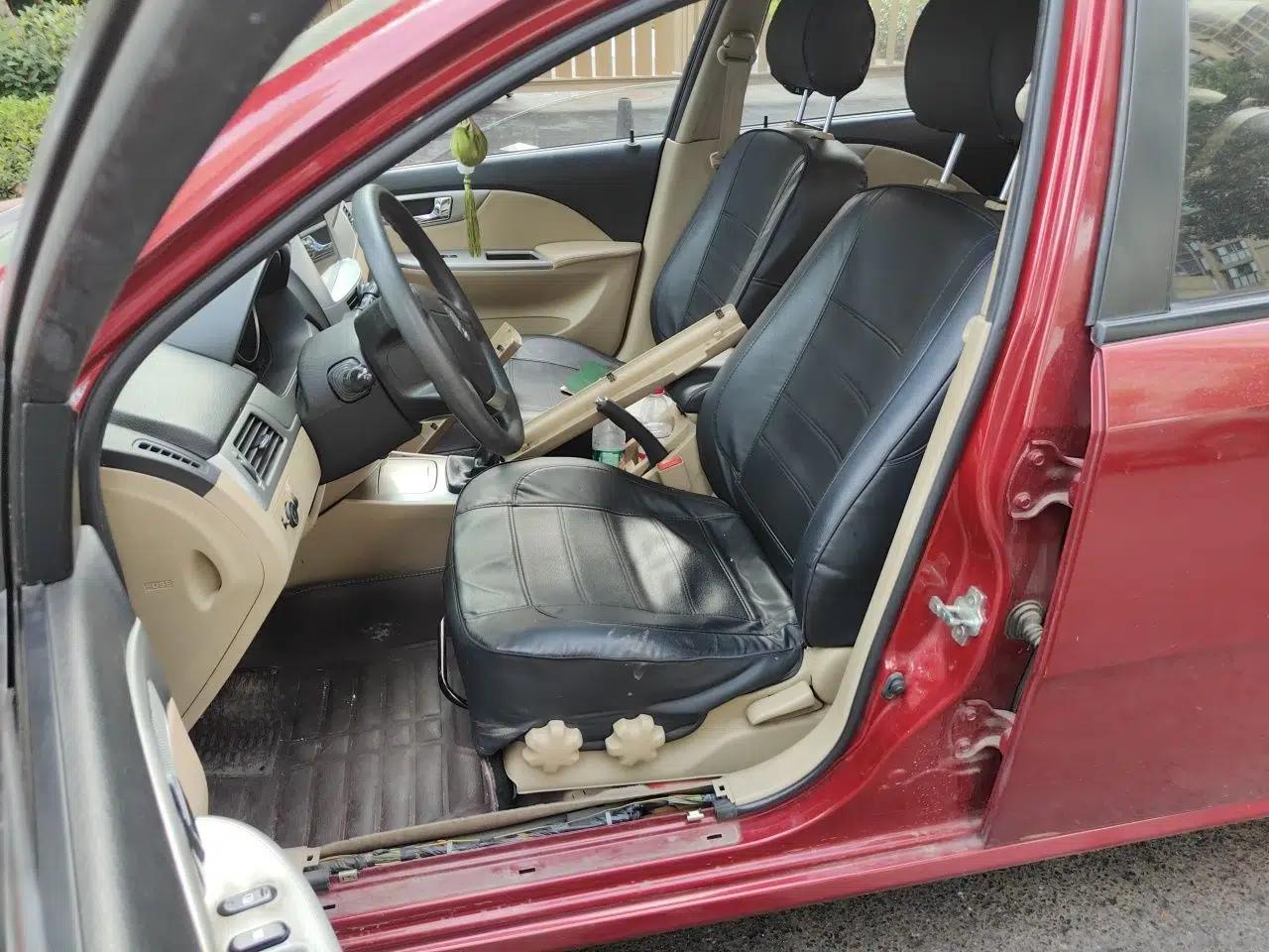 Buick Excelle 2013 1.5L Manual Classic Model — миниатюра 15
