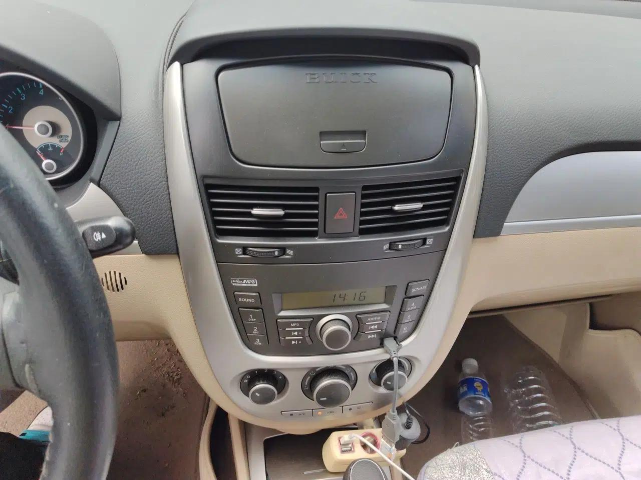 Buick Excelle 2013 1.5L Automatic Classic Model — миниатюра 13