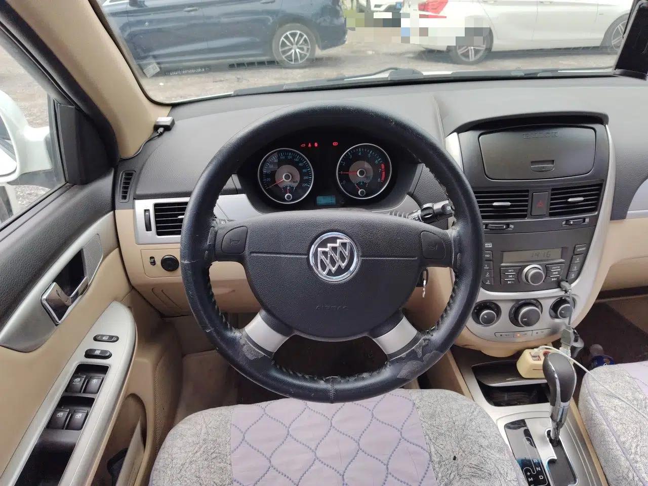 Buick Excelle 2013 1.5L Automatic Classic Model — миниатюра 10