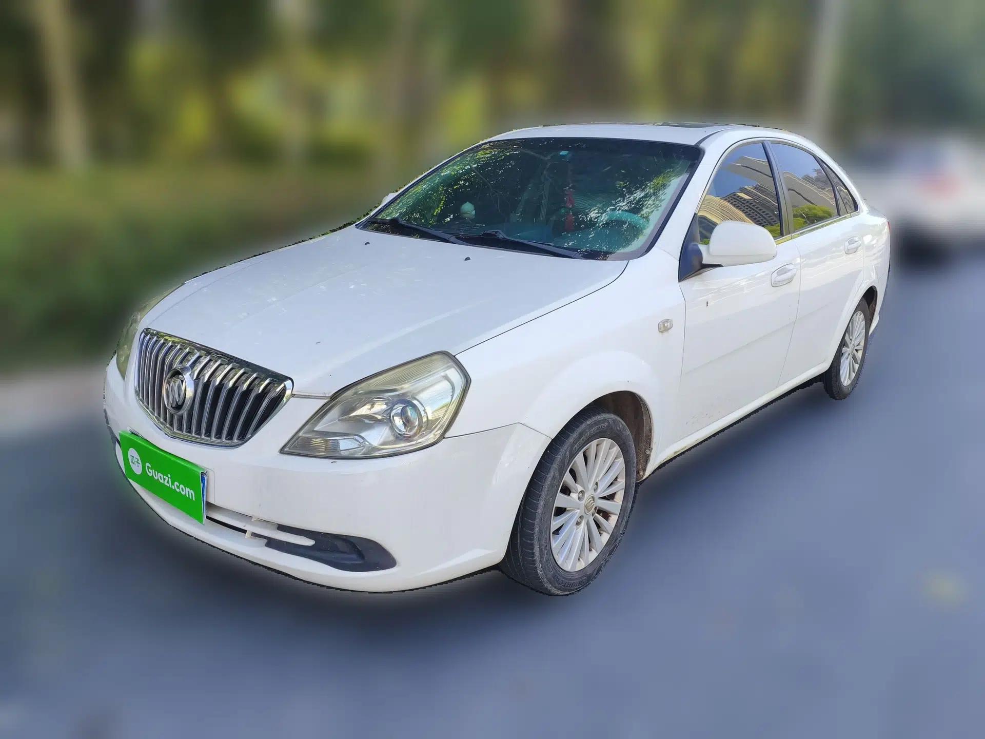 Buick Excelle 2015 1.5L Manual Luxury Model — миниатюра 1