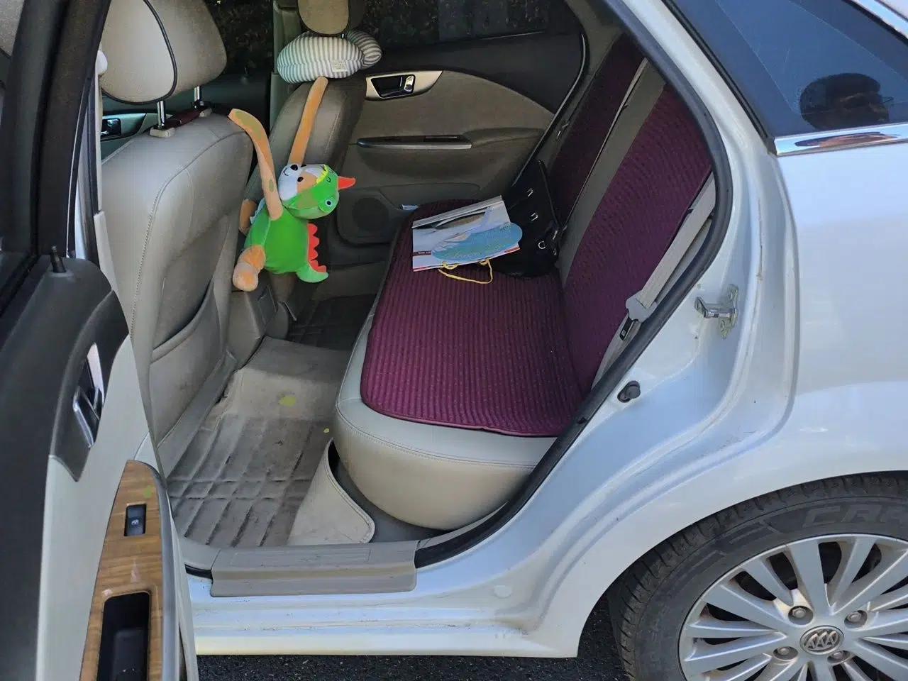 Buick Excelle 2015 1.5L Manual Luxury Model — миниатюра 17
