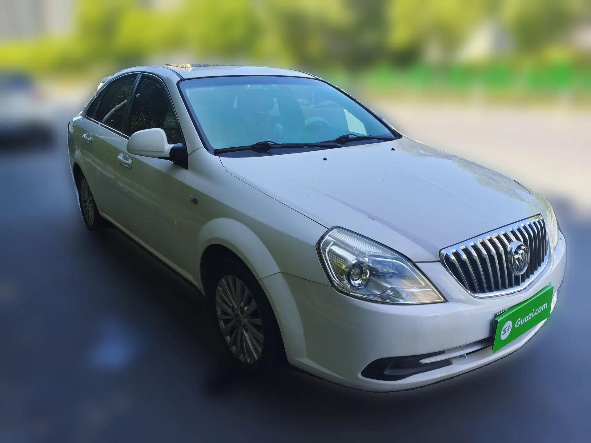 Buick Excelle 2015 1.5L Manual Luxury Model — миниатюра 3