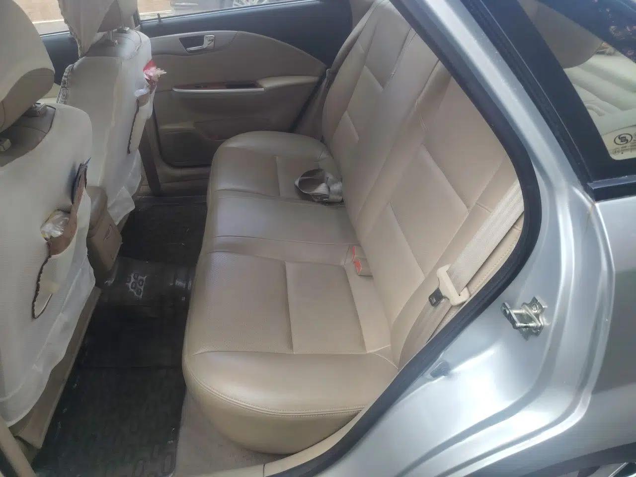 Buick Excelle 2011 1.6 LE-AT — миниатюра 17