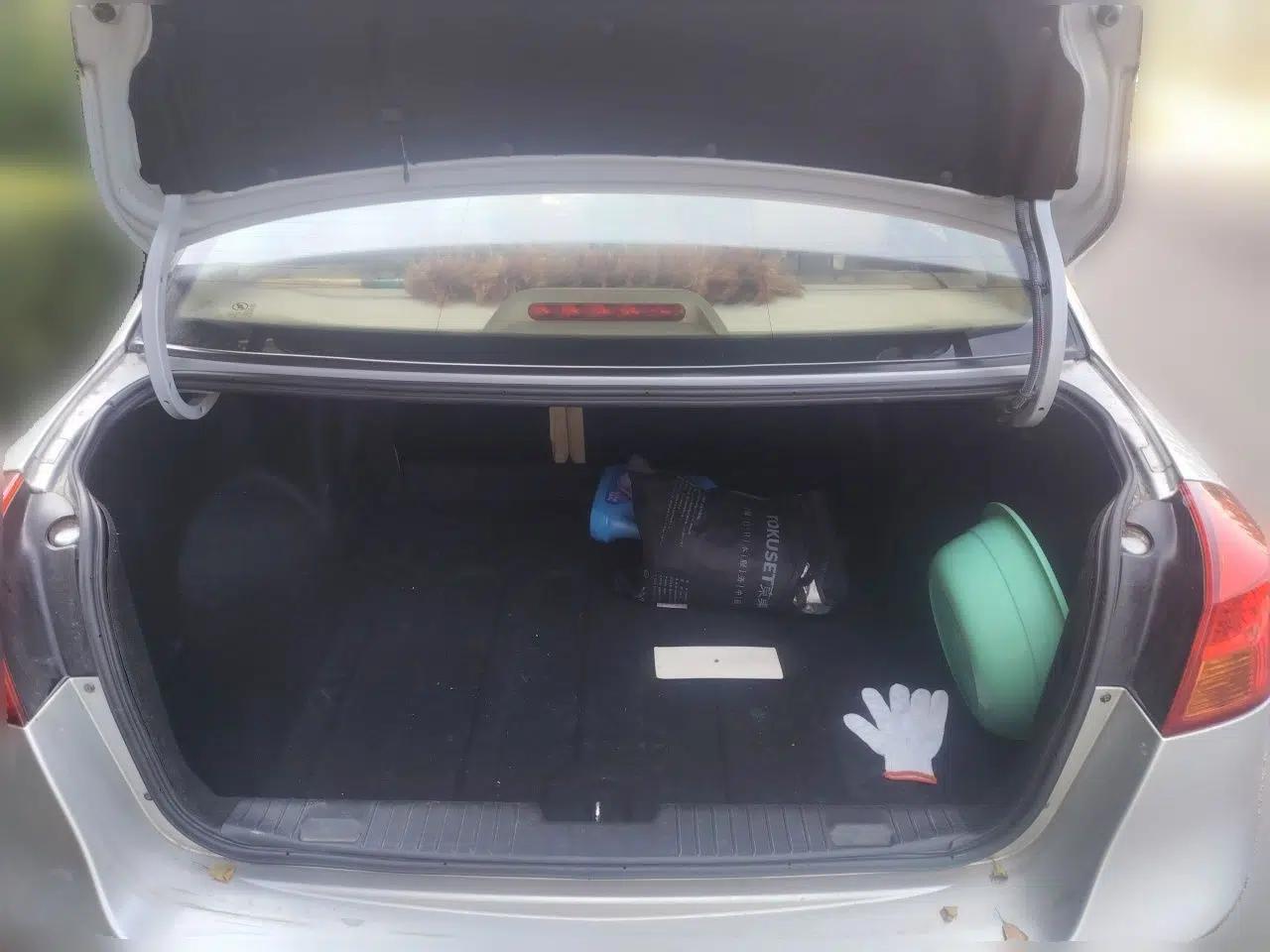 Buick Excelle 2011 1.6 LE-AT — миниатюра 19