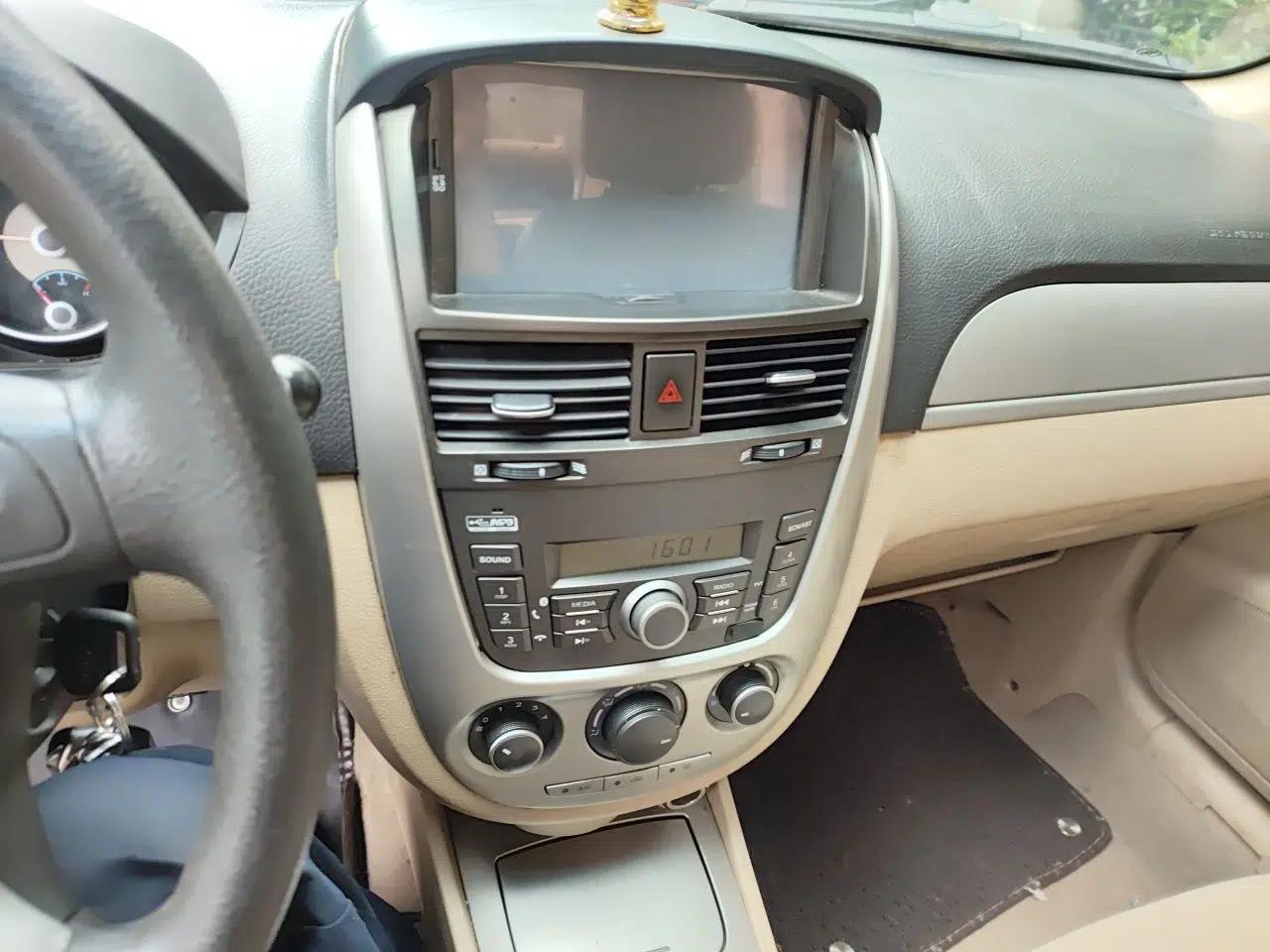 Buick Excelle 2013 1.5L Manual Classic Model — миниатюра 13