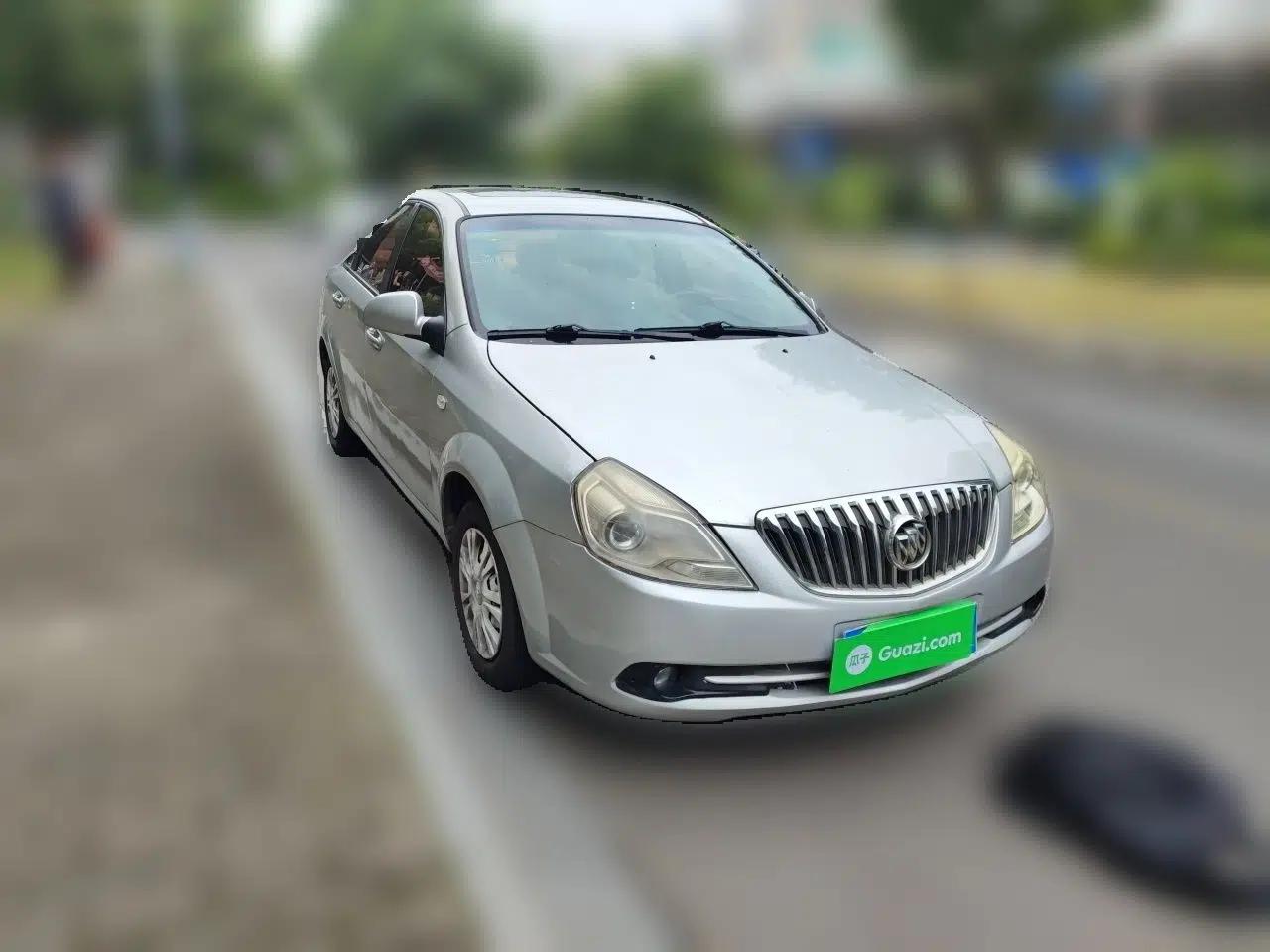 Buick Excelle 2013 1.5L Manual Classic Model — миниатюра 3