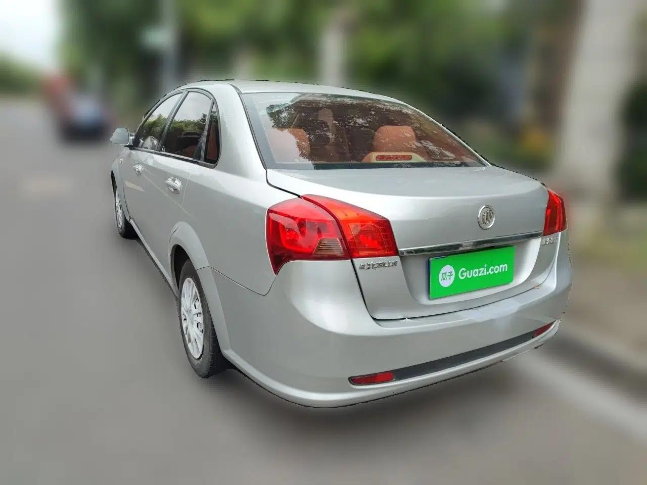 Buick Excelle 2013 1.5L Manual Classic Model — миниатюра 4