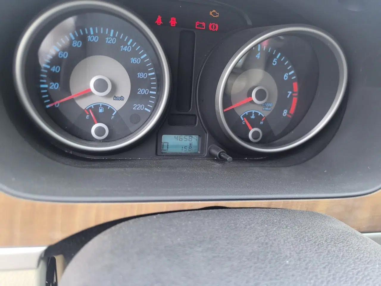 Buick Excelle 2015 1.5L Automatic Classic Model — миниатюра 12