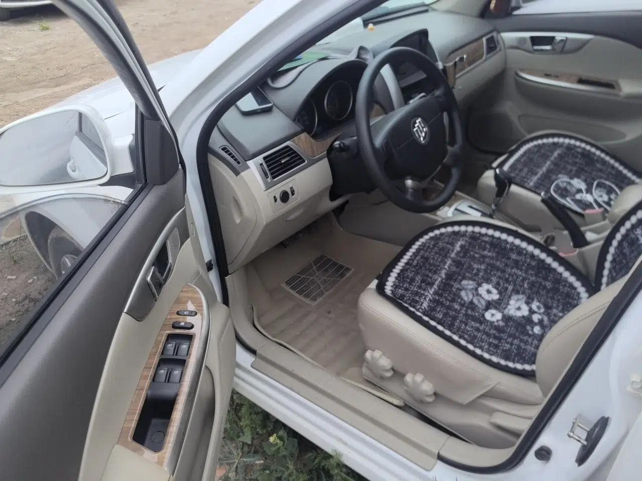 Buick Excelle 2015 1.5L Automatic Classic Model — миниатюра 16