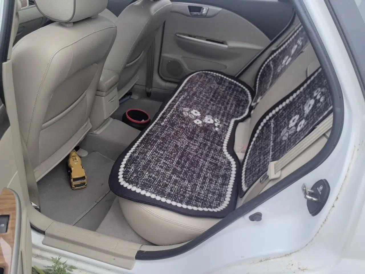 Buick Excelle 2015 1.5L Automatic Classic Model — миниатюра 17