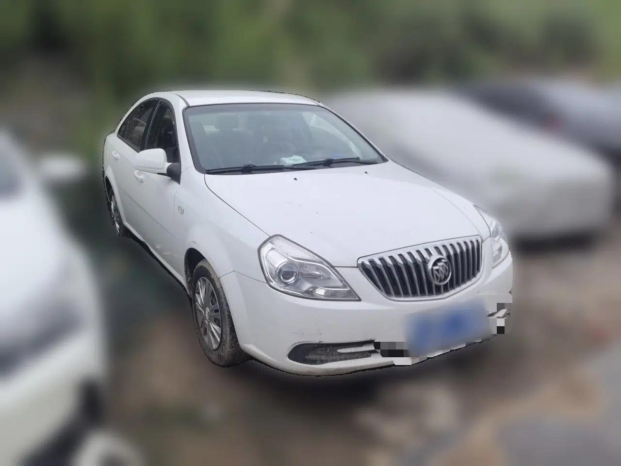 Buick Excelle 2015 1.5L Automatic Classic Model — миниатюра 3