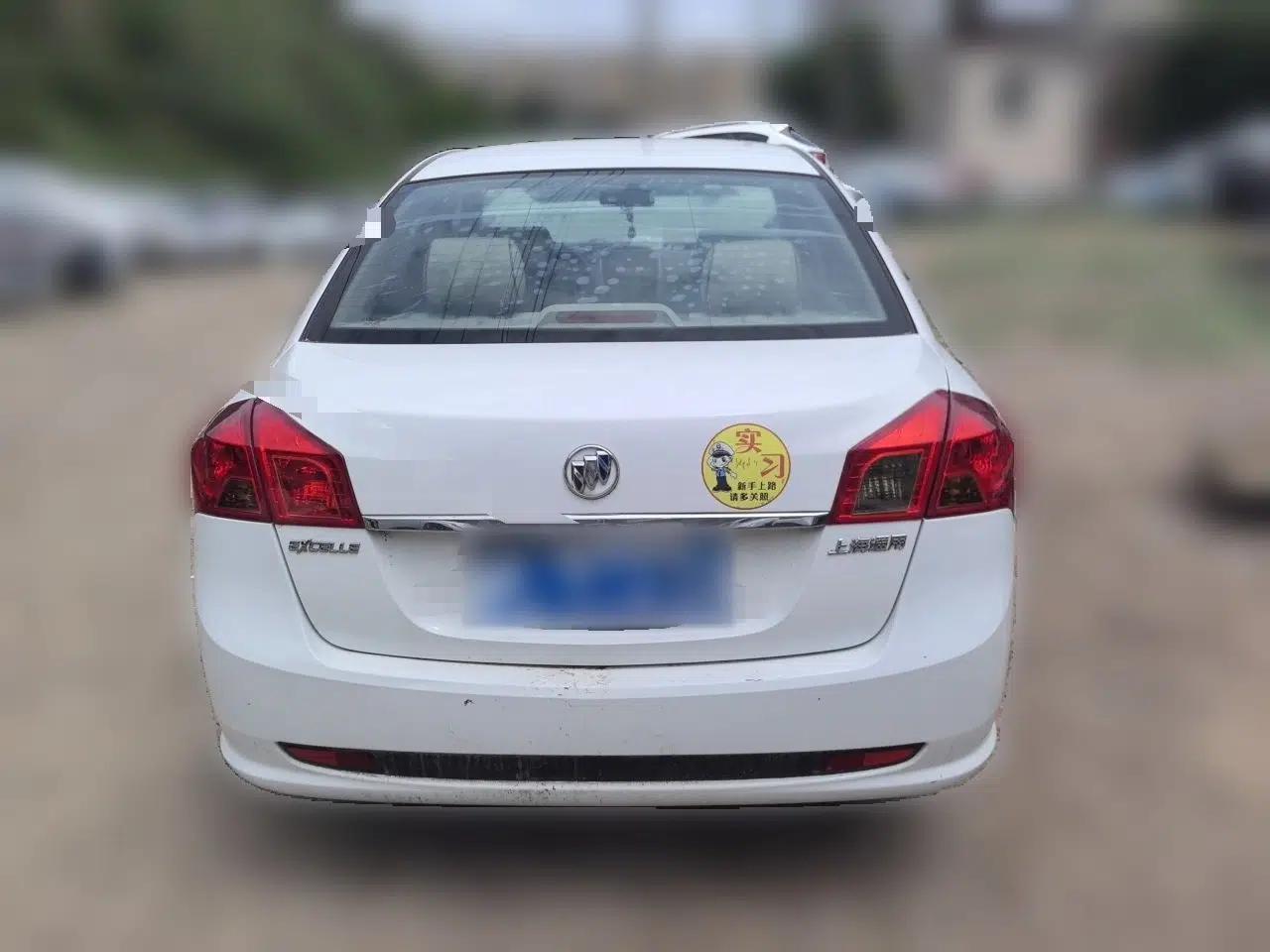 Buick Excelle 2015 1.5L Automatic Classic Model — миниатюра 5