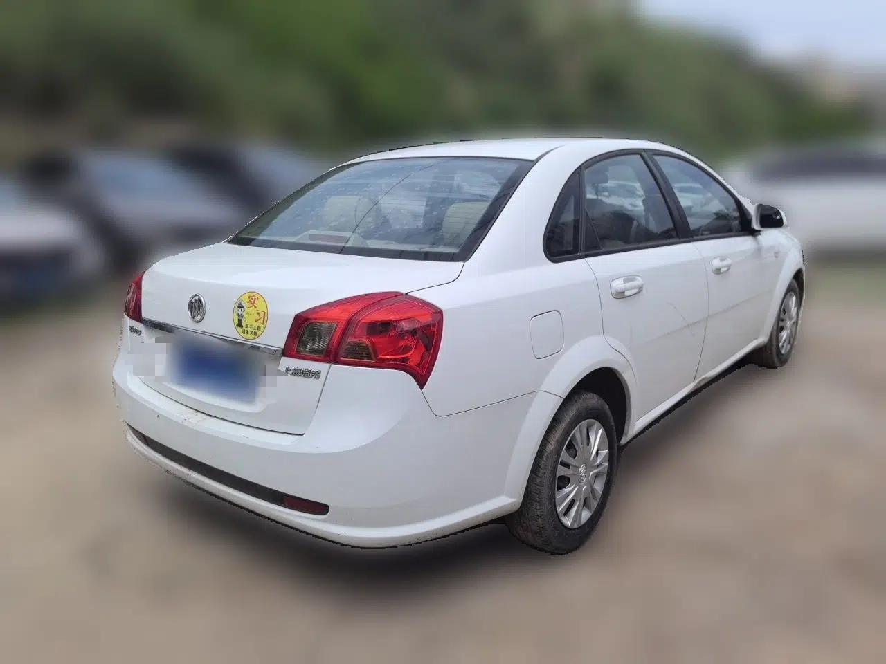 Buick Excelle 2015 1.5L Automatic Classic Model — миниатюра 6