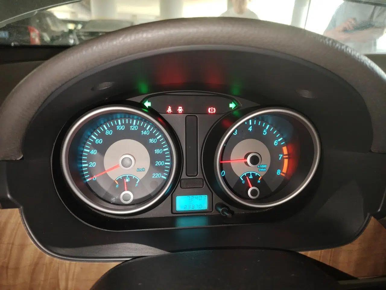 Buick Excelle 2015 1.5L Manual Classic Trim — миниатюра 11