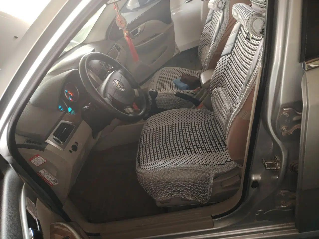 Buick Excelle 2015 1.5L Manual Classic Trim — миниатюра 15