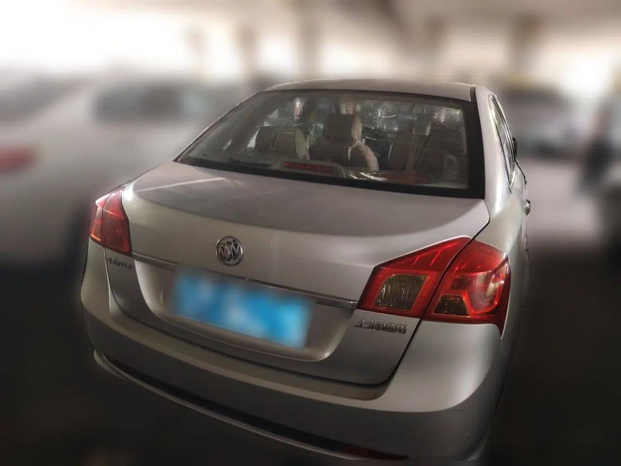 Buick Excelle 2015 1.5L Manual Classic Trim — миниатюра 5