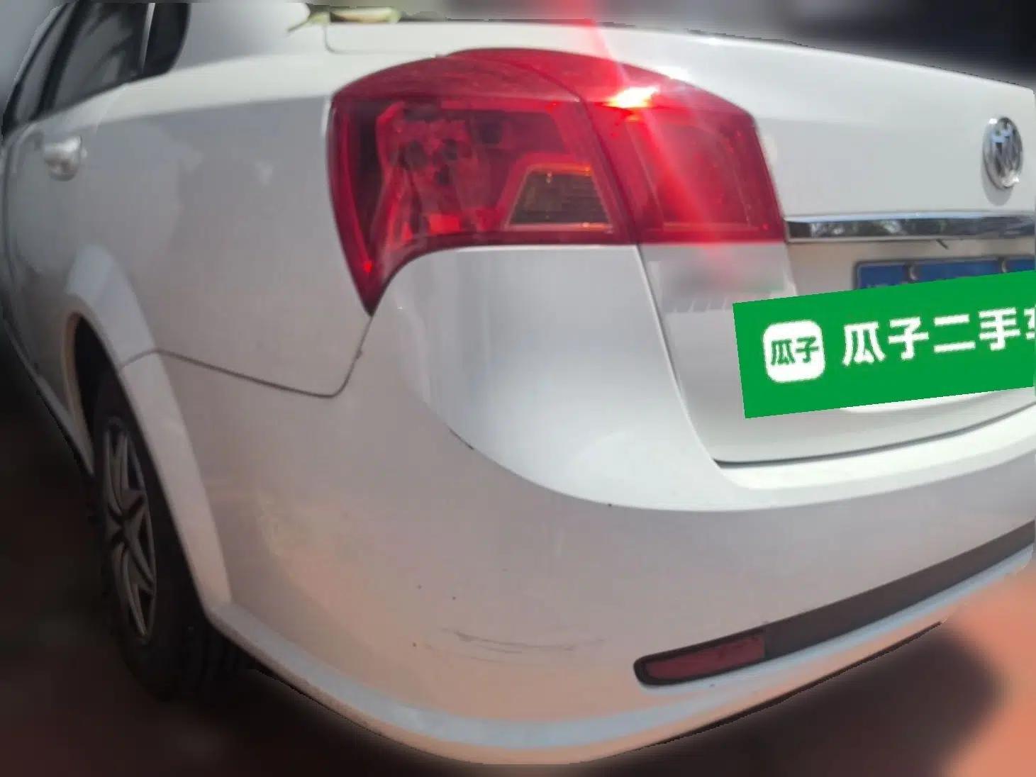 Buick Excelle 2015 1.5L Automatic Classic Model — миниатюра 4