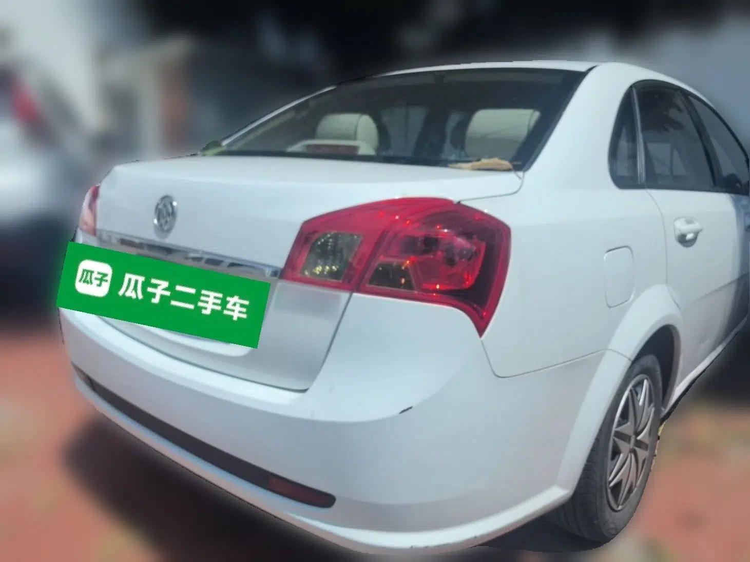 Buick Excelle 2015 1.5L Automatic Classic Model — миниатюра 6