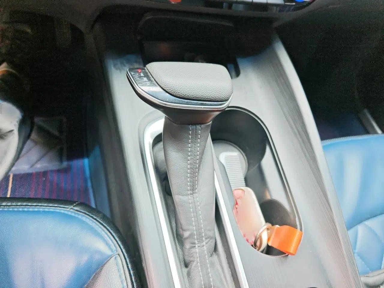 Buick Velite 6 2020 Plug-in Hybrid Connected Fashion Model — миниатюра 12
