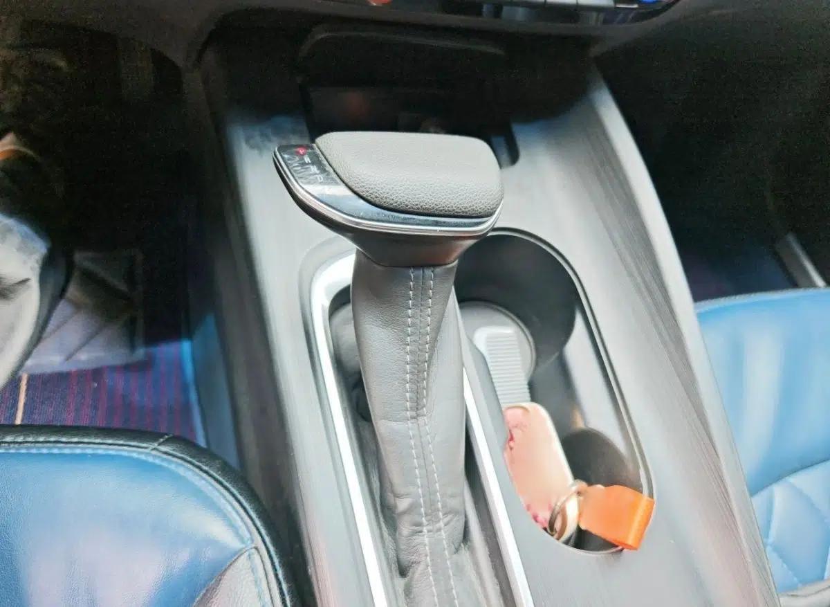 Buick Velite 6 2020 Plug-in Hybrid Connected Fashion Model — миниатюра 18