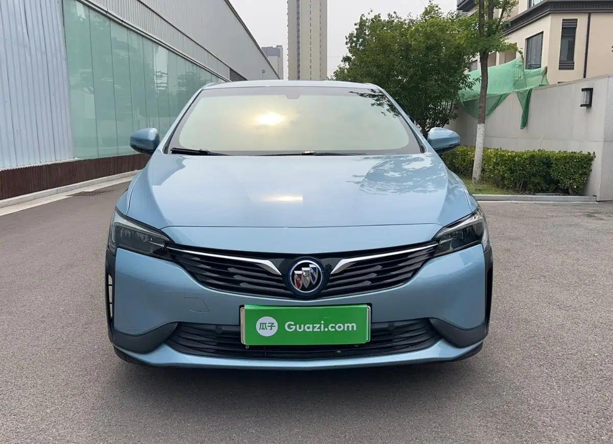 Buick Velite 6 2020 Plug-in Hybrid Connected Fashion Model — миниатюра 3
