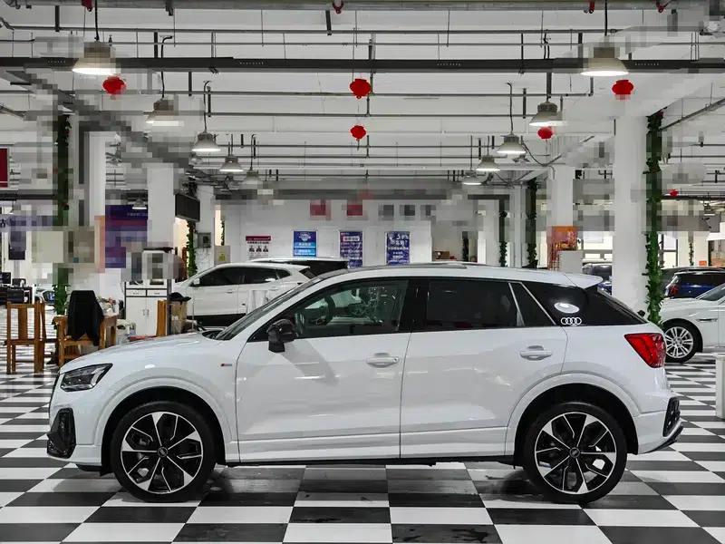 Audi Q2L 2024 35 TFSI Luxury Dynamic — миниатюра 4