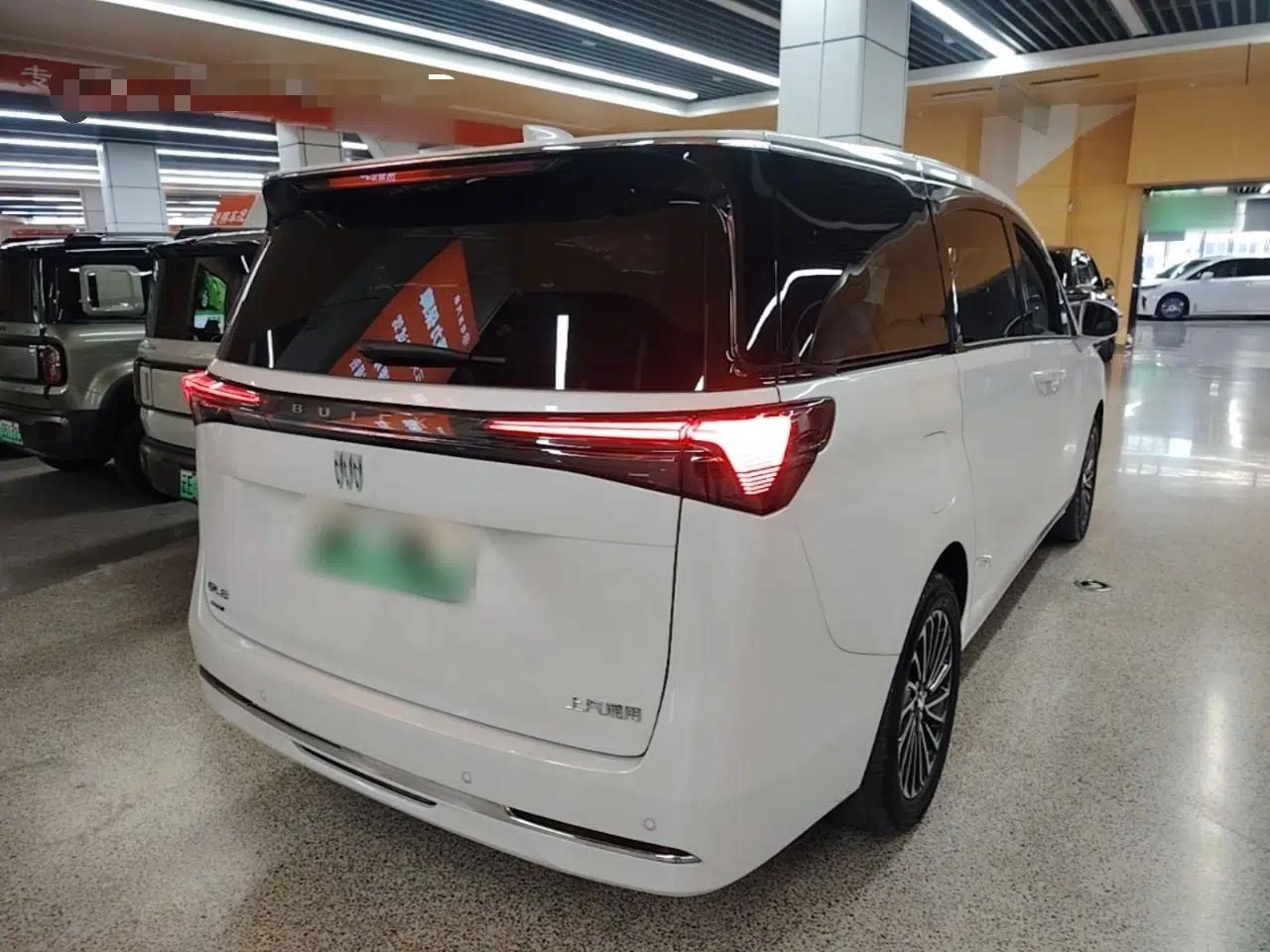 Buick GL8 New Energy 2025 Lu Shang Luxury Edition 7-Seater — миниатюра 6
