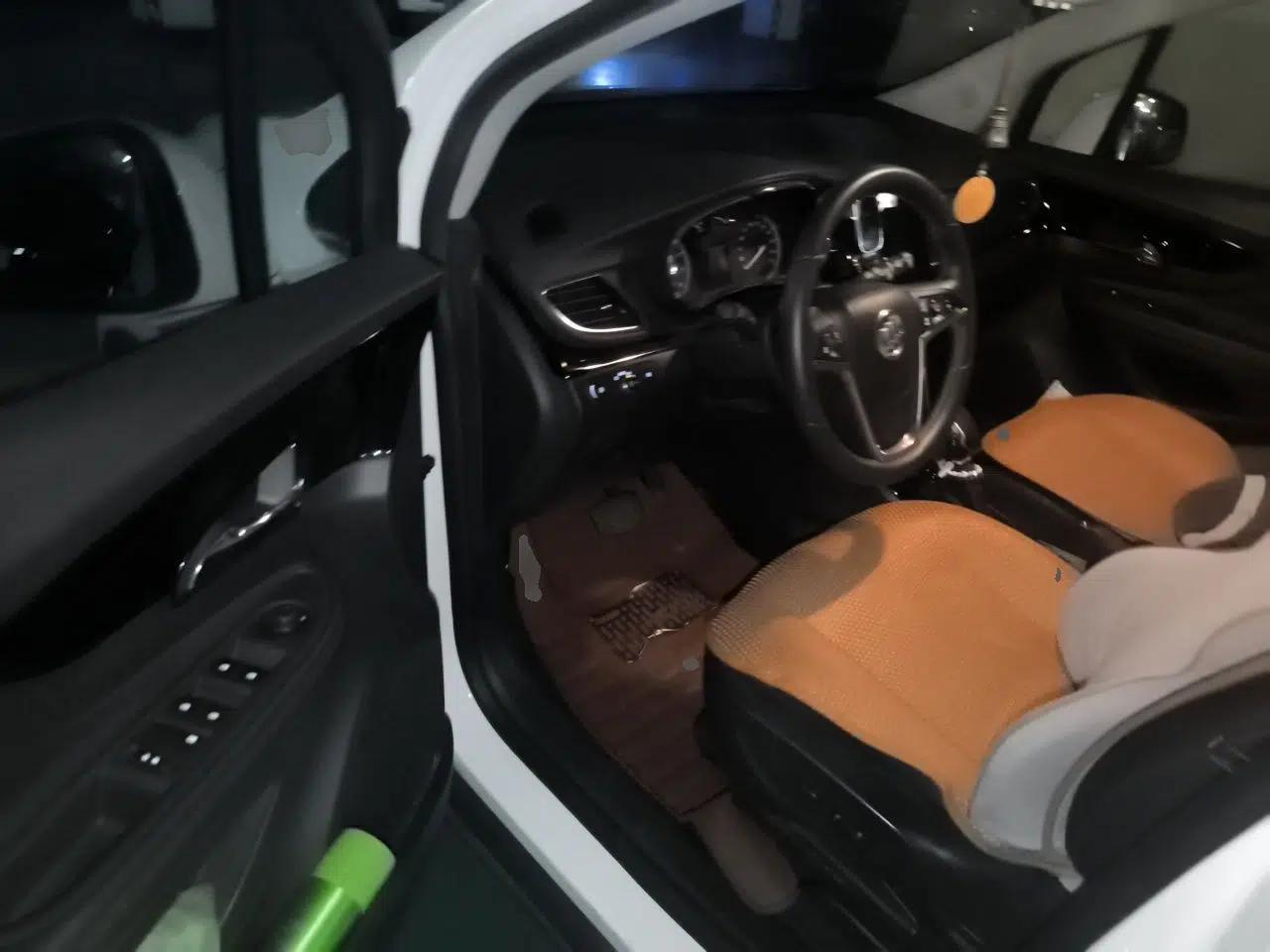 Buick Encore 2016 18T Automatic Two-Wheel Drive Urban Elite Model — миниатюра 16