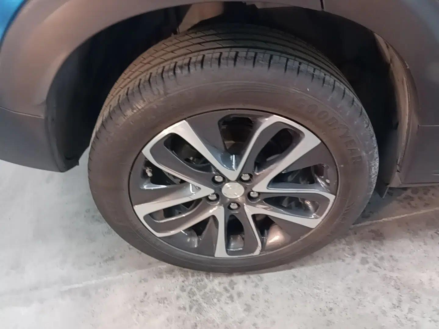 Buick Encore 2020 20T CVT Elite Edition — миниатюра 11