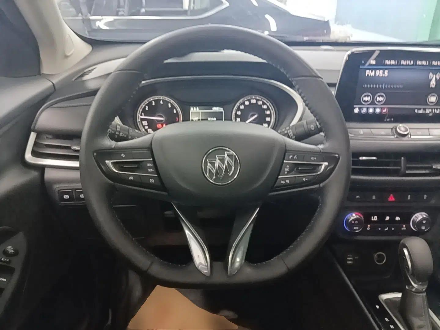 Buick Encore 2020 20T CVT Elite Edition — миниатюра 13