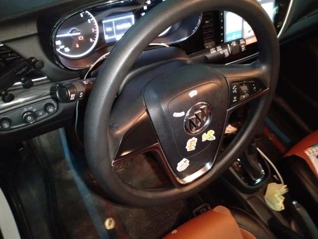 Buick Encore 2018 18T Automatic Two-Wheel Drive Urban Leading Model — миниатюра 10