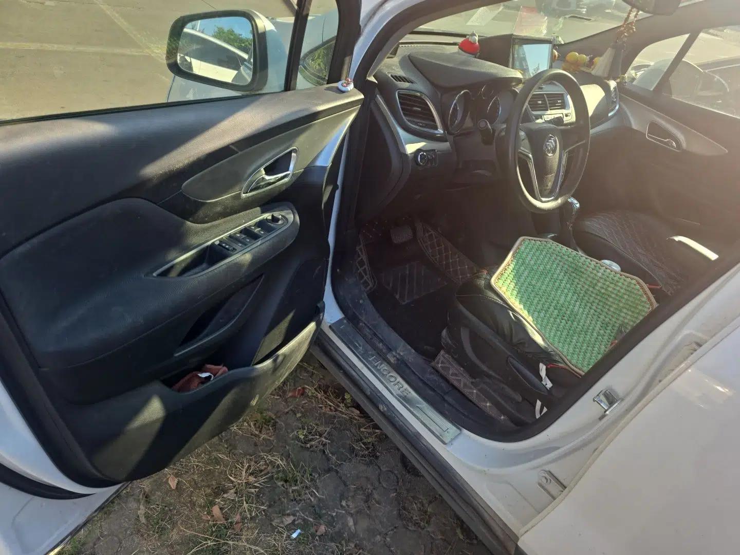 Buick Encore 2015 1.4T Automatic Two-Wheel Drive Urban Elite Version — миниатюра 19