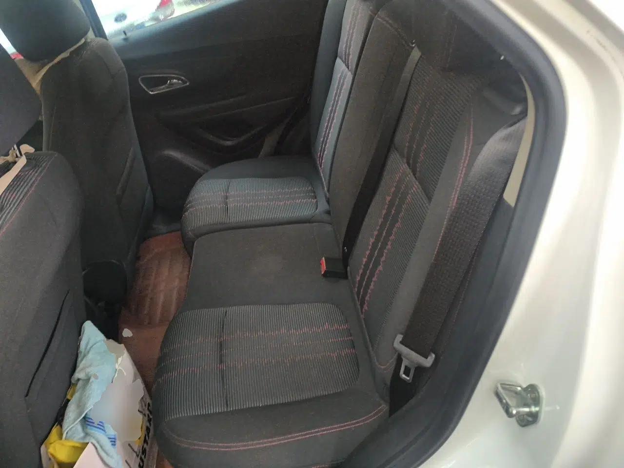 Buick Encore 2015 1.4T Automatic Two-Wheel Drive Urban Elite Version — миниатюра 17