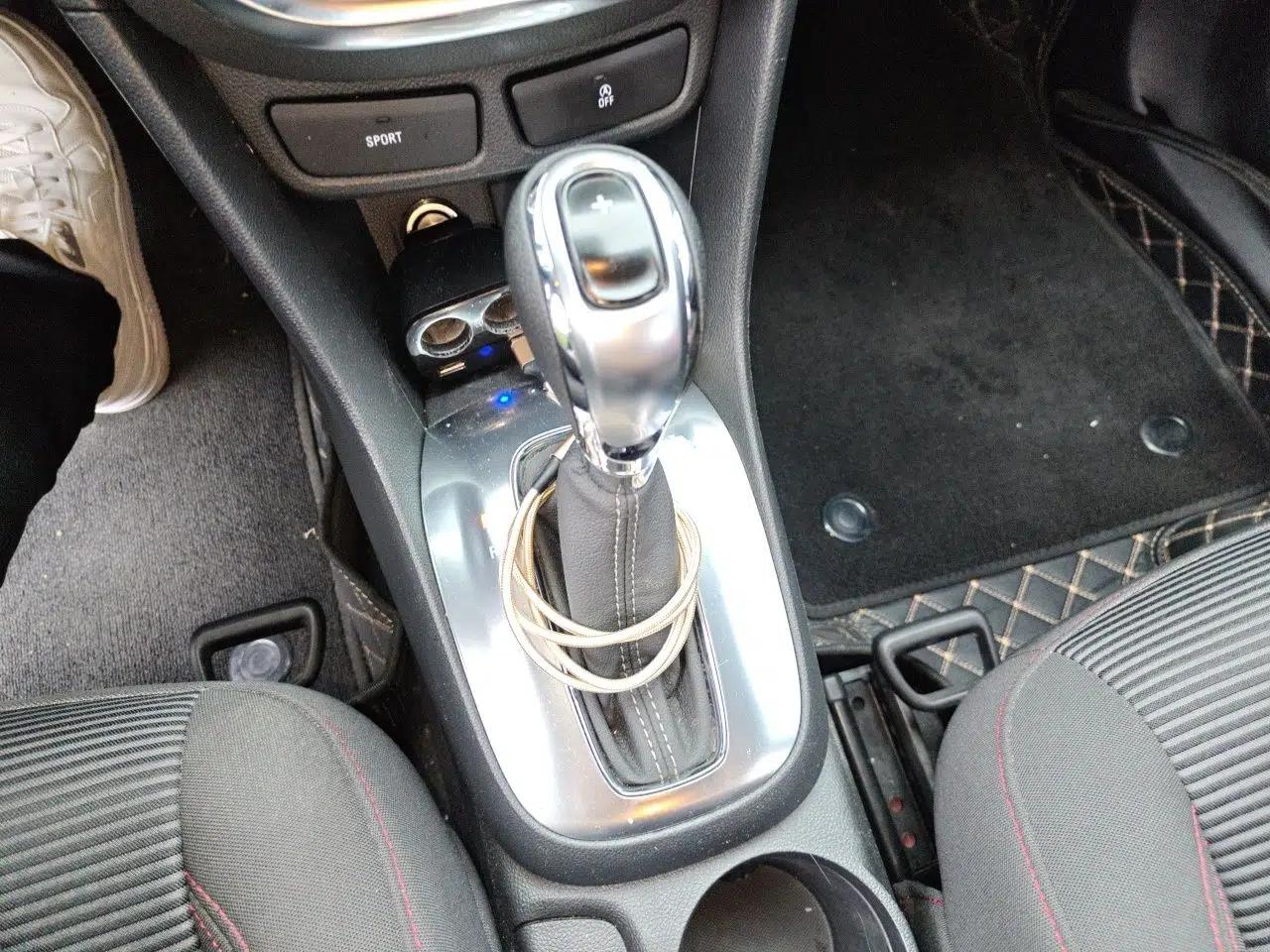 Buick Encore 2015 1.4T Automatic Two-Wheel Drive Urban Elite Version — миниатюра 14