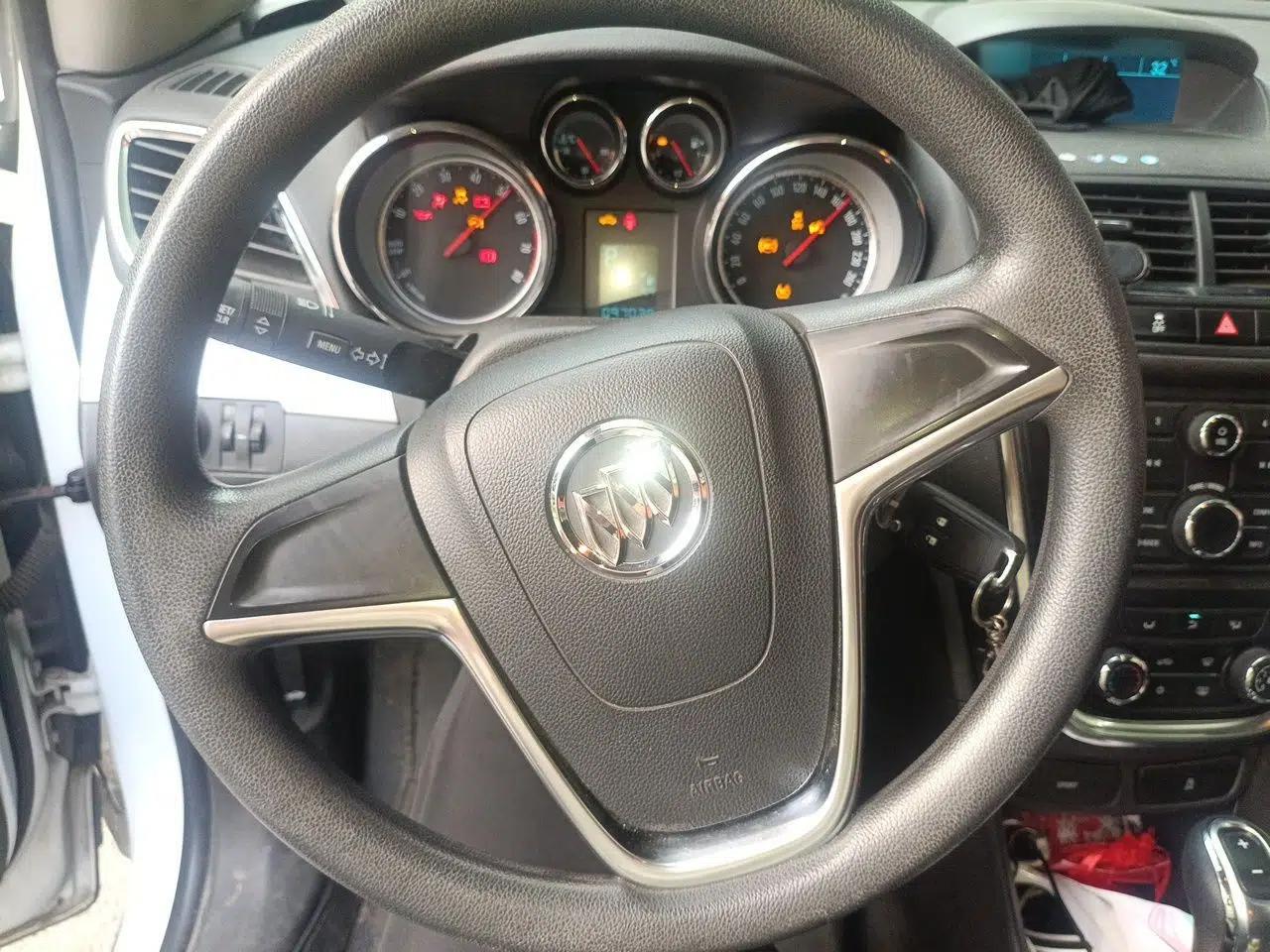 Buick Encore 2015 1.4T Automatic Two-Wheel Drive Urban Elite Version — миниатюра 10