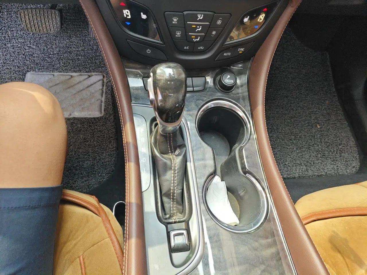 Buick Envision 2015 20T Two-Wheel-Drive Elite Model — миниатюра 14