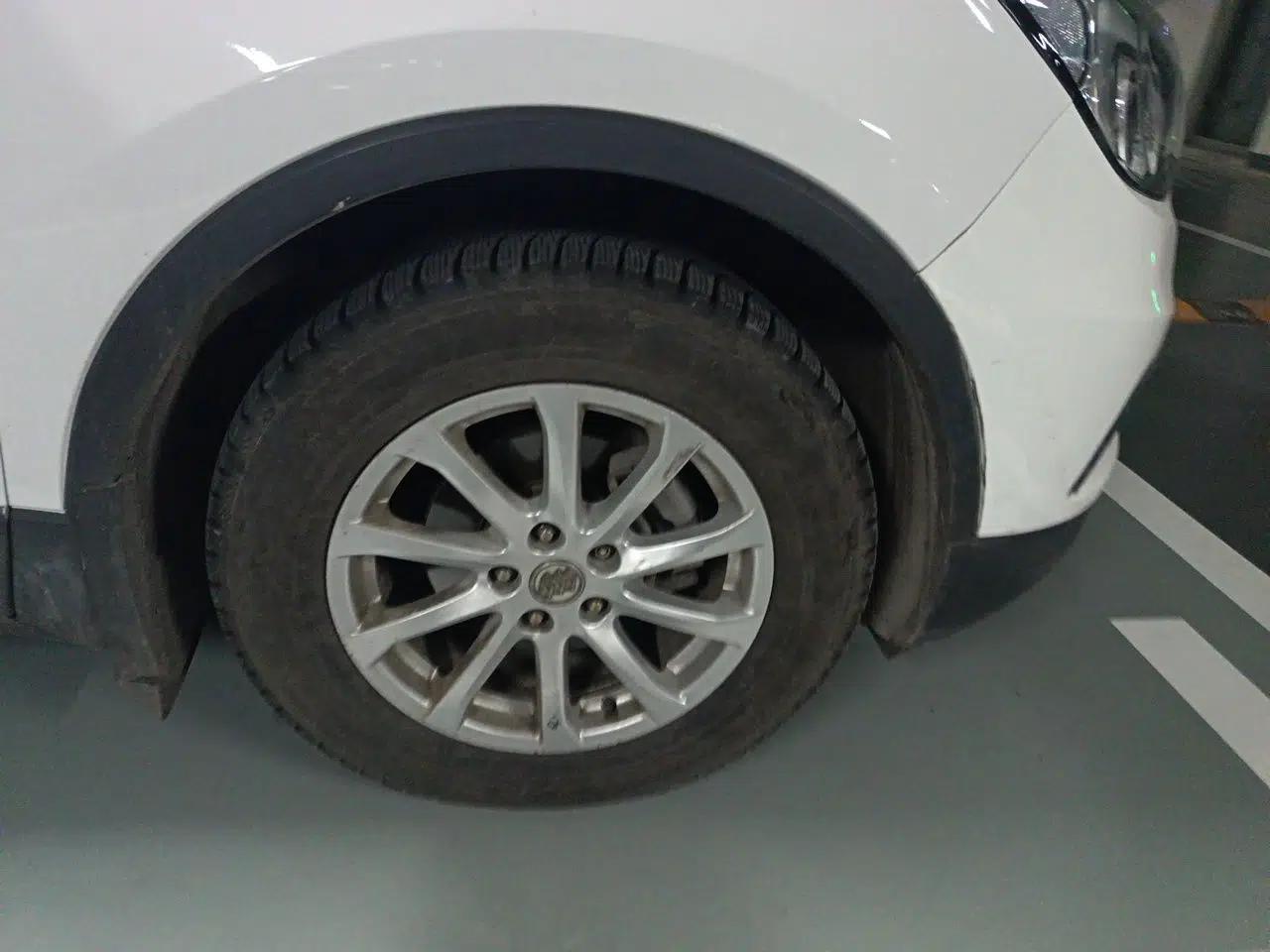 Buick Envision 2017 20T Two-Wheel Drive Elite Version — миниатюра 8