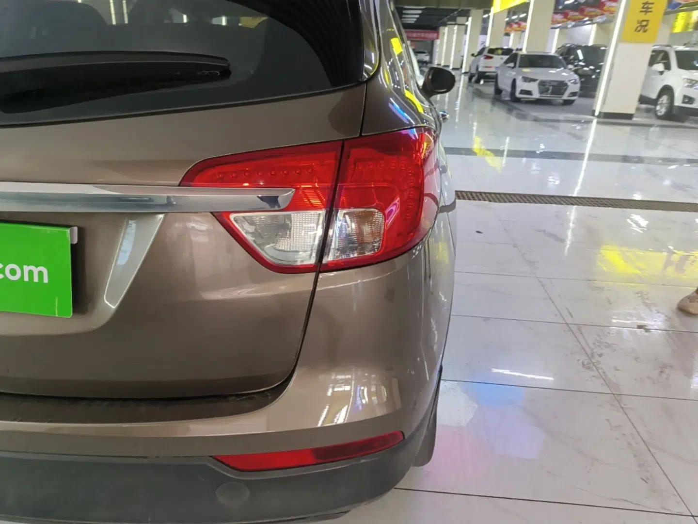 Buick Envision 2017 20T Two-Wheel Drive Leading Version — миниатюра 9