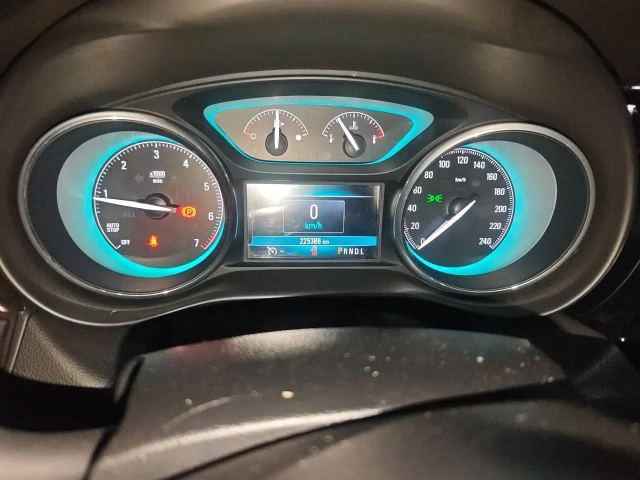 Buick Envision 2016 20T Two-Wheel-Drive Elite Model — миниатюра 12