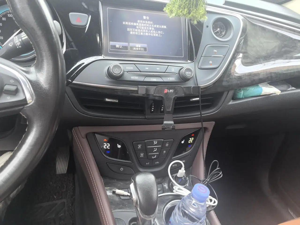 Buick Envision 2016 28T Four-Wheel Drive Elite Version — миниатюра 13