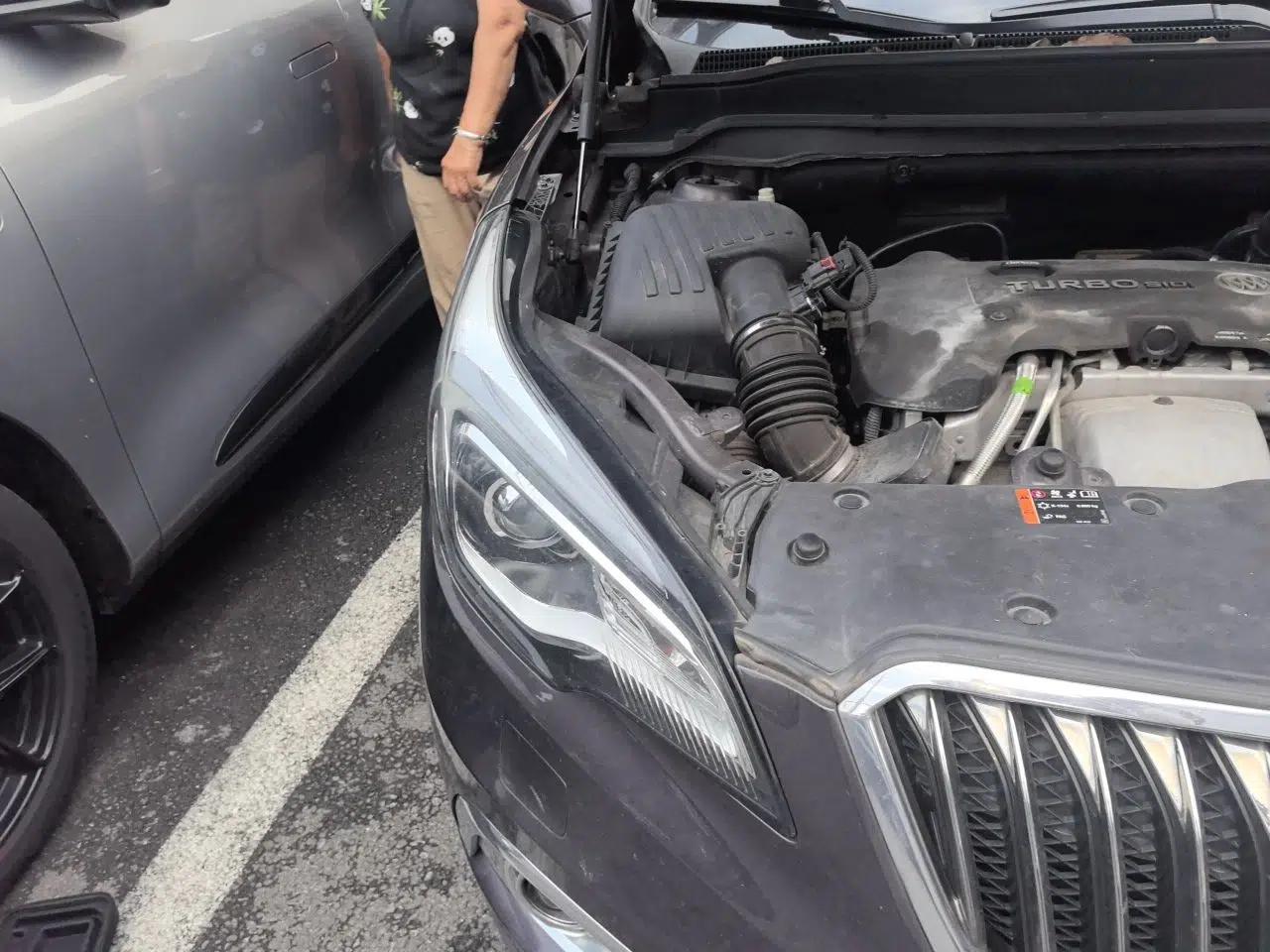 Buick Envision 2016 28T Four-Wheel Drive Elite Version — миниатюра 7