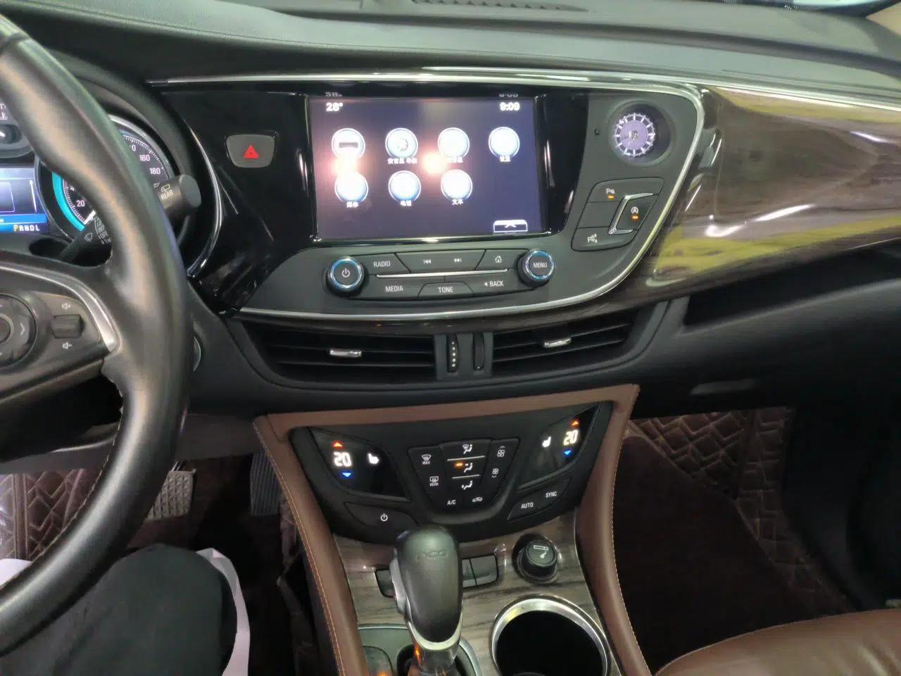 Buick Envision 2017 20T Two-Wheel Drive Luxury Model — миниатюра 13