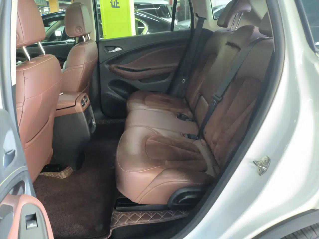 Buick Envision 2017 20T Two-Wheel Drive Luxury Model — миниатюра 17