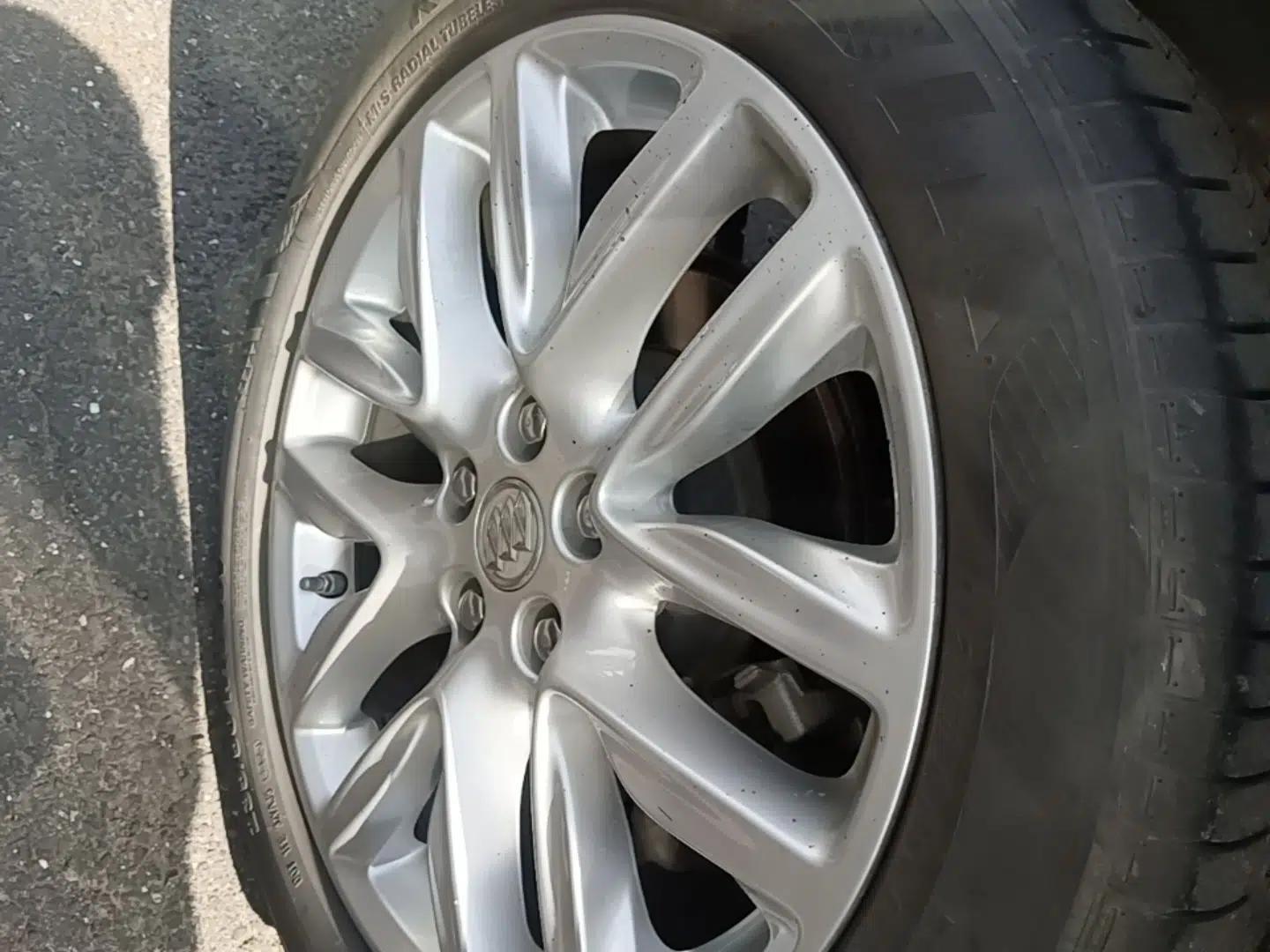 Buick Envision 2018 28T Four-Wheel Drive Elite Version — миниатюра 11