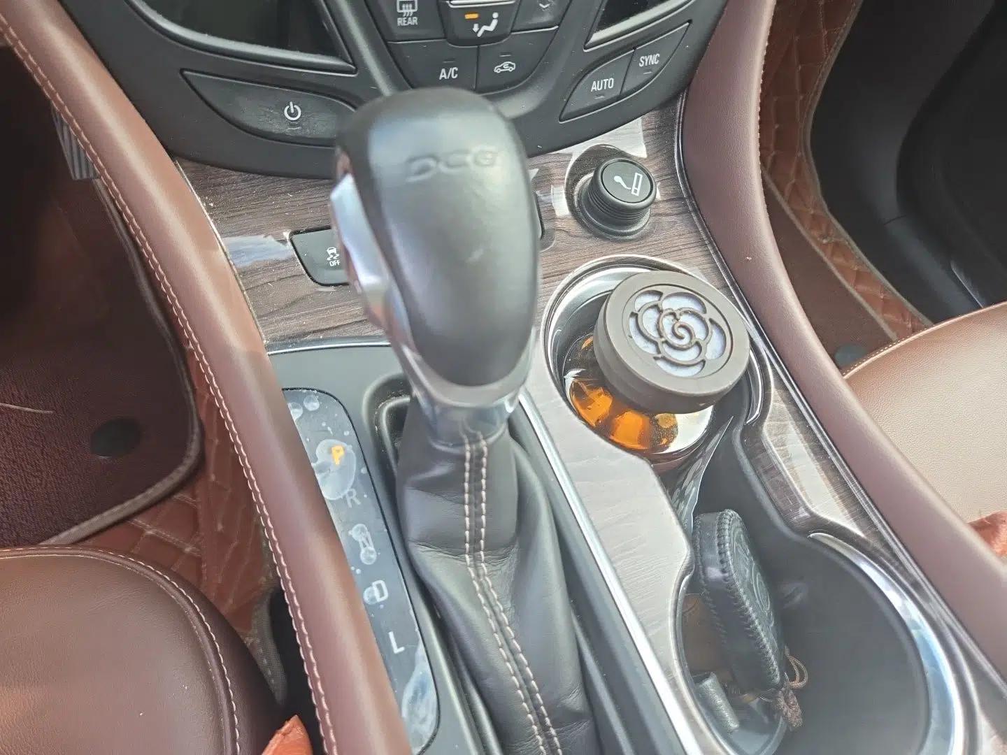 Buick Envision 2017 20T Two-Wheel Drive Luxury Model — миниатюра 14