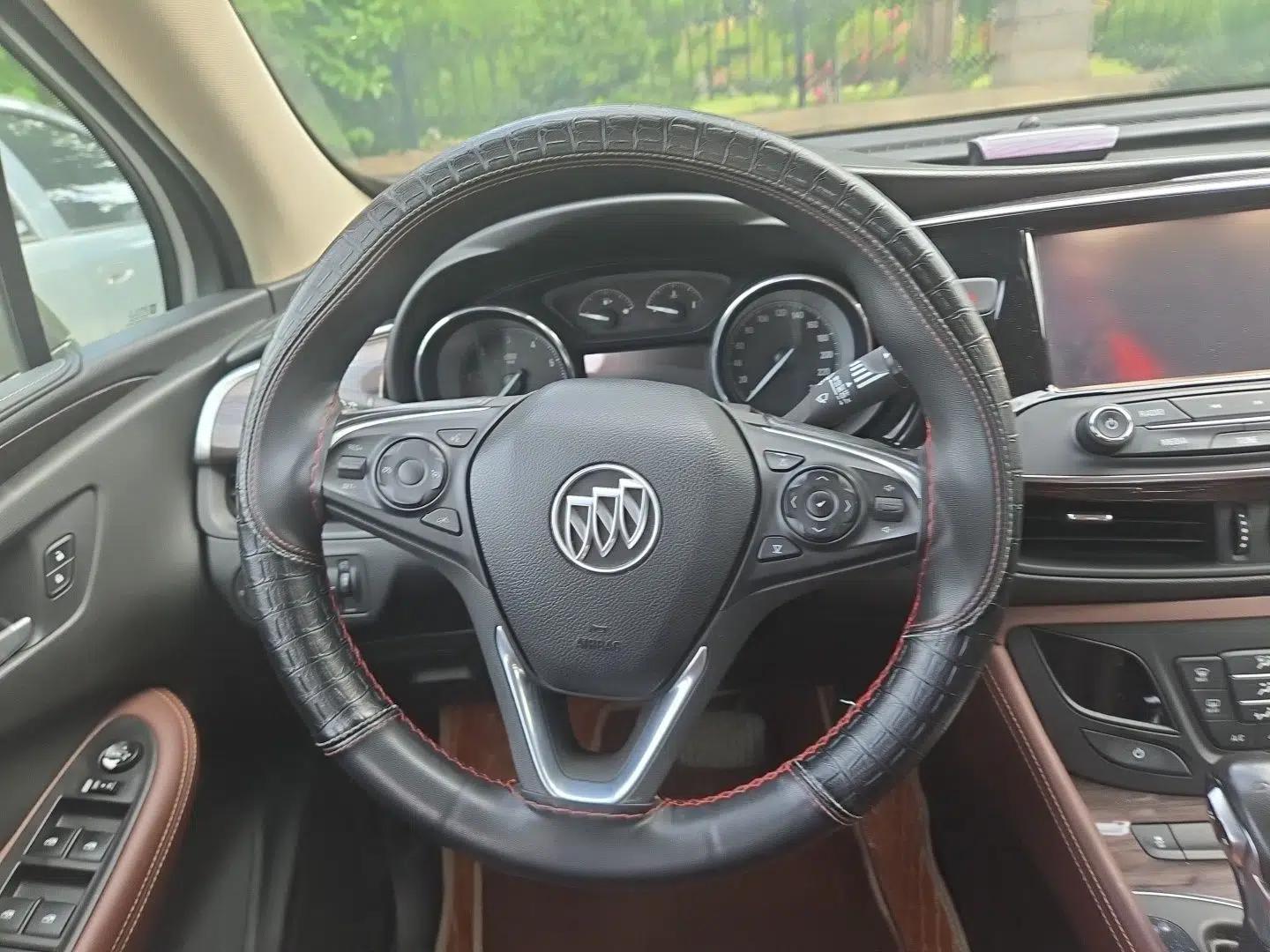 Buick Envision 2017 20T Two-Wheel Drive Luxury Model — миниатюра 10