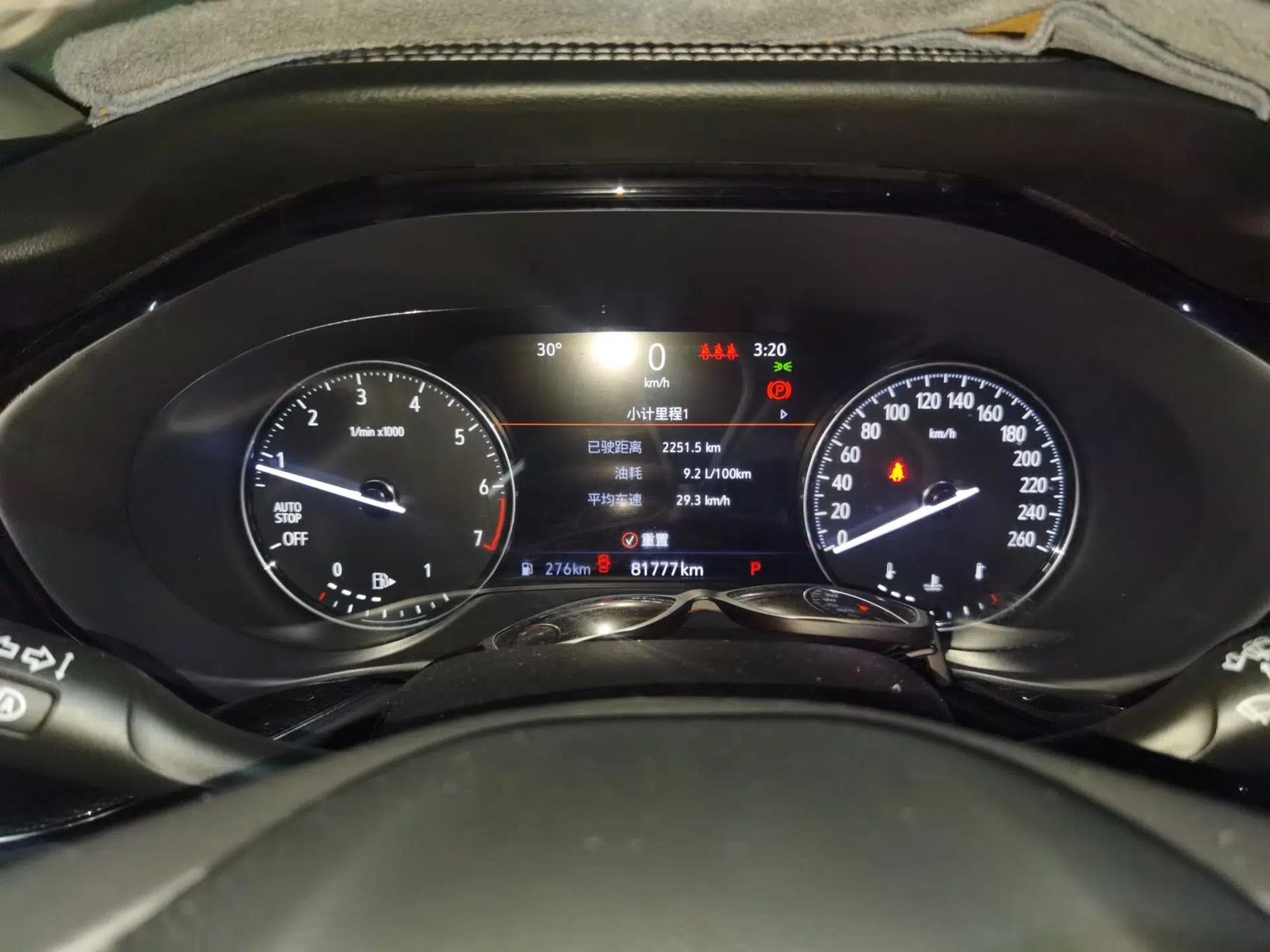 Buick Envision 2022 Encore S 652T Two-Wheel-Drive Luxury Model — миниатюра 11