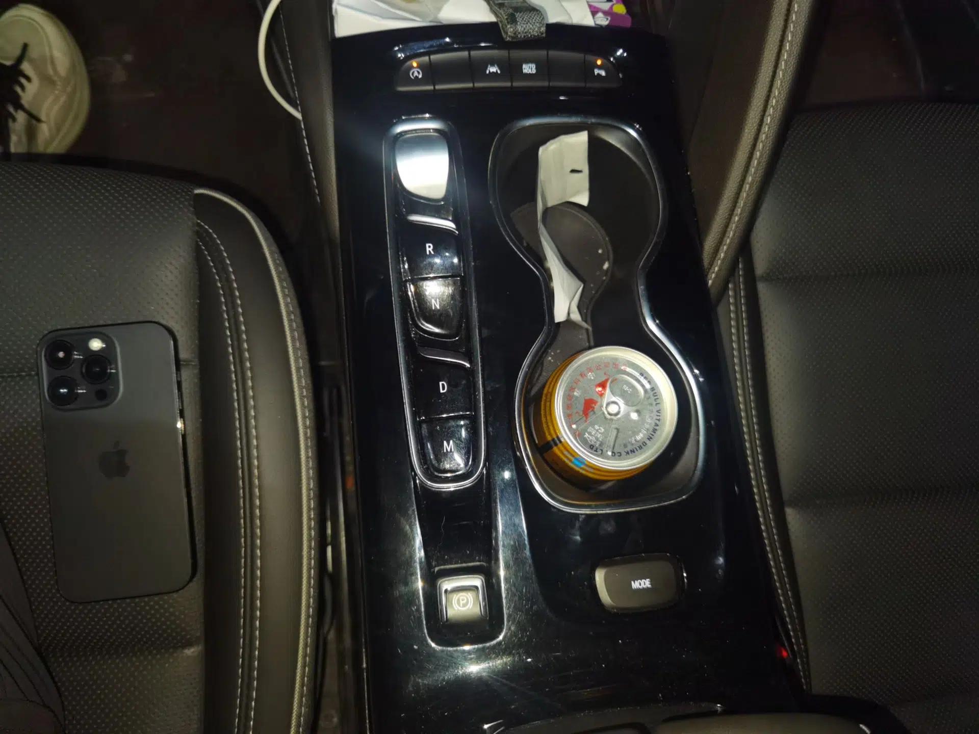 Buick Envision 2022 Encore S 652T Two-Wheel-Drive Luxury Model — миниатюра 14